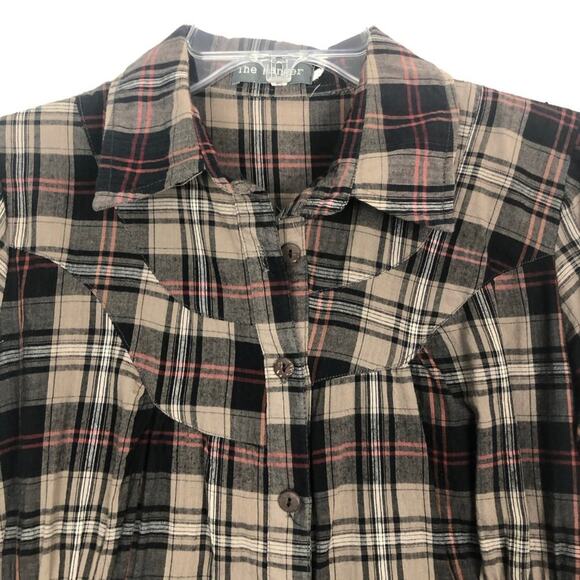 The Hanger Button Down Plaid Shirt Size Small High Low Hem - Picture 3 of 10